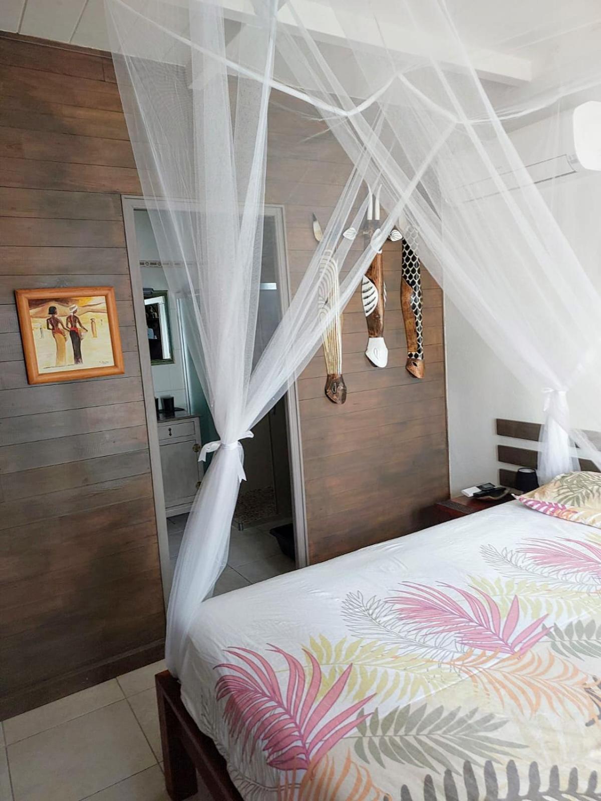 Chamb'Bouchons Apartment แซงต์-ฟรองซัวส์ ภายนอก รูปภาพ